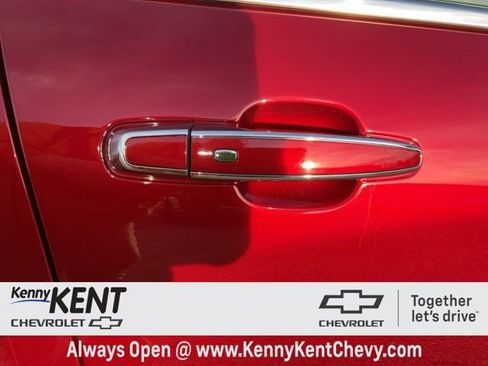 Used 2023 Chevrolet Equinox Premier image 14