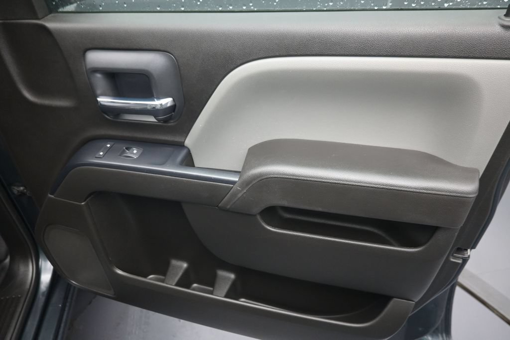 Used 2017 Chevrolet Silverado 1500 W/T AWD/4WD image 28