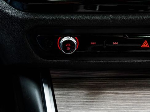 Used 2025 BMW 330i xDrive Sedan image 30