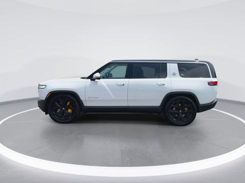 Used 2024 Rivian R1S Adventure AWD/4WD image 5