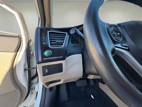 Used 2013 Honda Civic LX image 19