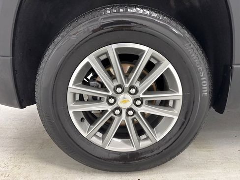Used 2023 Chevrolet Traverse LT w/ LPO, Floor Liner Package image 34