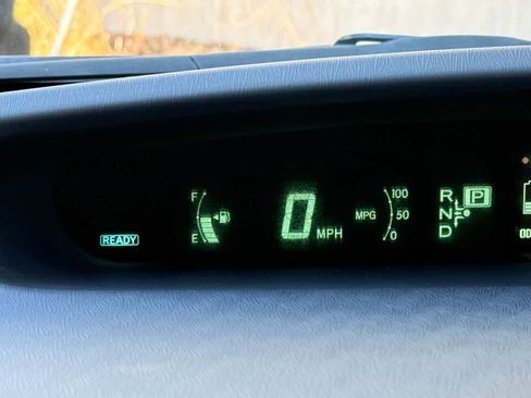 Used 2010 Toyota Prius Three FWD image 18