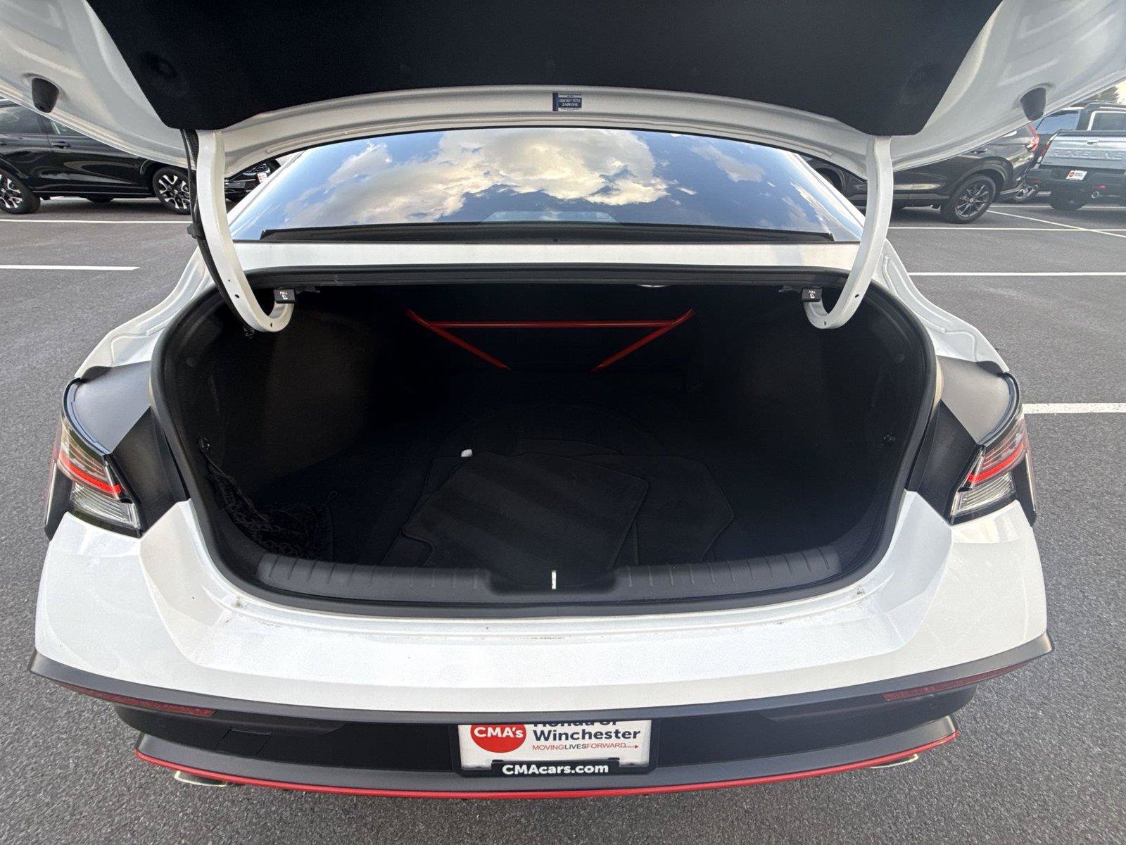 Used 2025 Hyundai Elantra N FWD image 18