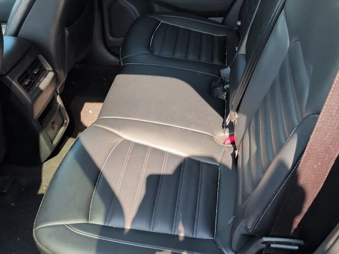 Used 2024 Ford Edge SEL AWD/4WD image 10