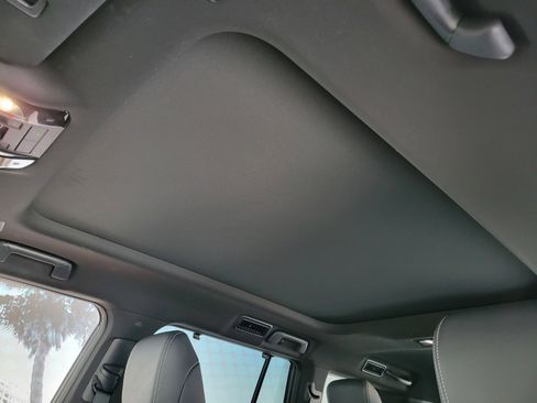 Certified 2024 Lexus GX 550 w/ Accessory Package (31) image 12