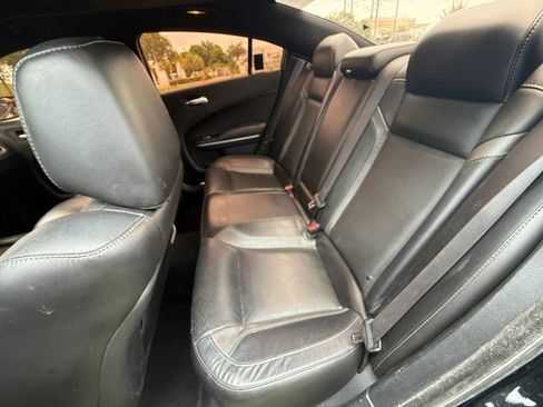 Used 2021 Dodge Charger SXT w/ Leather Interior Group RWD image 9