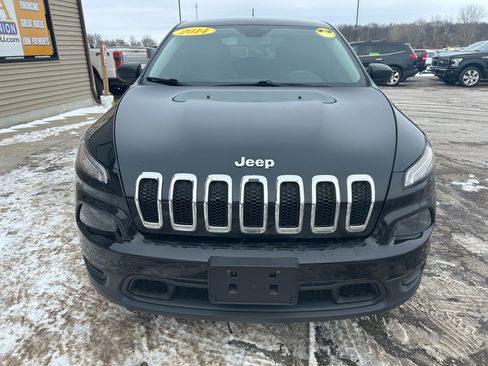 Used 2014 Jeep Cherokee Sport image 2