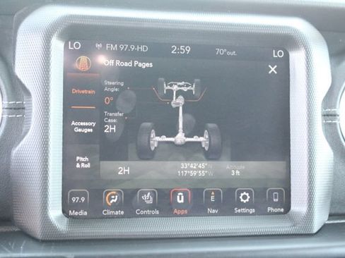 Used 2021 Jeep Wrangler Unlimited Sahara w/ Cold Weather Group AWD/4WD image 31