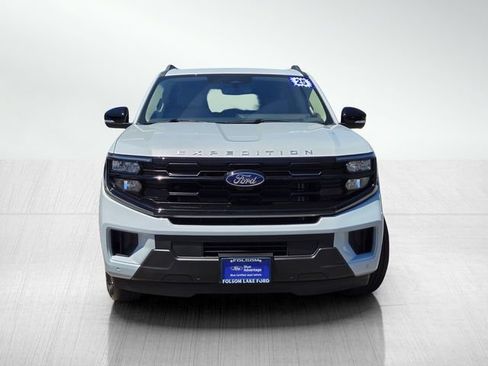 Certified 2025 Ford Expedition Active RWD image 2