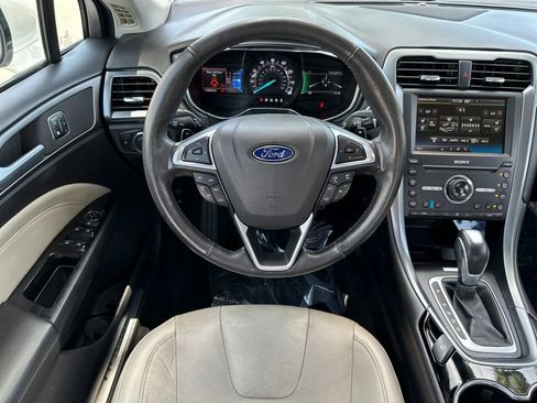 Used 2016 Ford Fusion Titanium FWD image 13