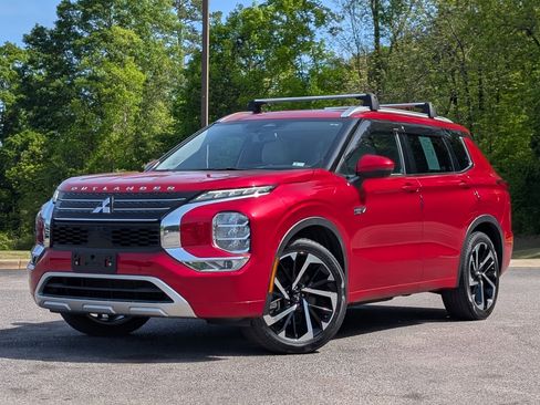 Used 2023 Mitsubishi Outlander SEL image 4