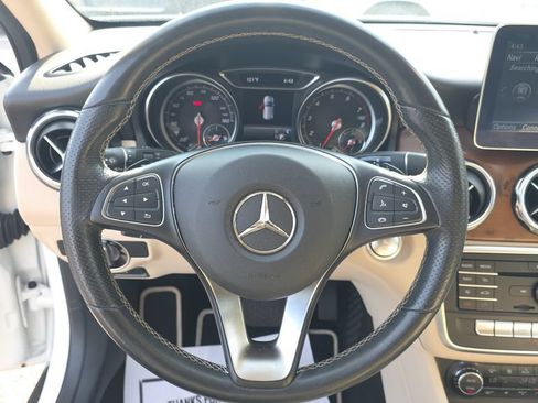 Used 2019 Mercedes-Benz GLA 250 image 15