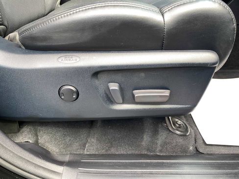 Used 2018 Toyota Tundra Platinum image 35