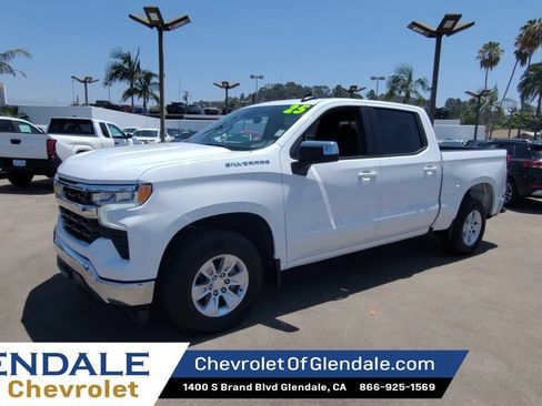 Certified 2025 Chevrolet Silverado 1500 LT RWD image 4