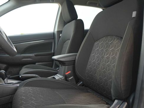 Used 2022 Mitsubishi Outlander Sport ES FWD image 11