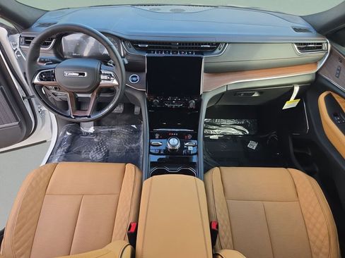 New 2025 Jeep Grand Cherokee L Summit w/ Obsidian Package image 18