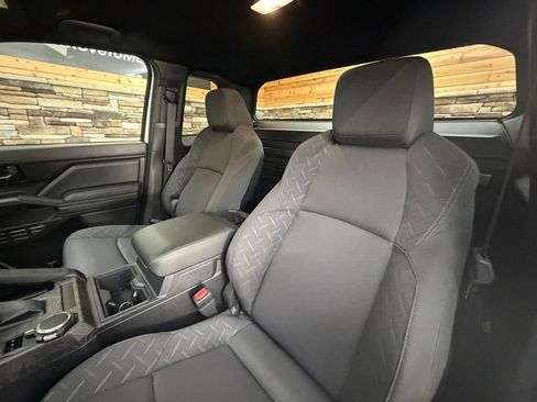 Used 2026 Toyota Tacoma SR w/ SR Upgrade Package AWD/4WD image 12