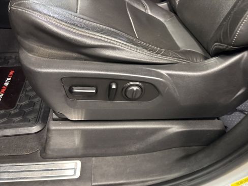 Used 2019 Chevrolet Silverado 1500 LTZ w/ LTZ Premium Package image 27