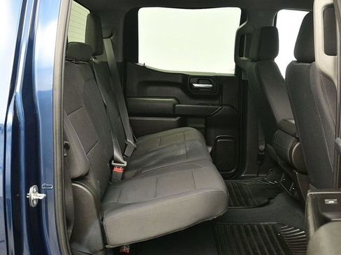 Used 2019 Chevrolet Silverado 1500 Custom Trail Boss w/ Custom Convenience Package image 12