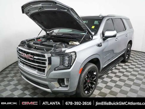 Used 2024 GMC Yukon SLT w/ SLT Luxury Package AWD/4WD image 31