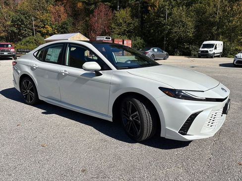 New 2025 Toyota Camry XSE image 7