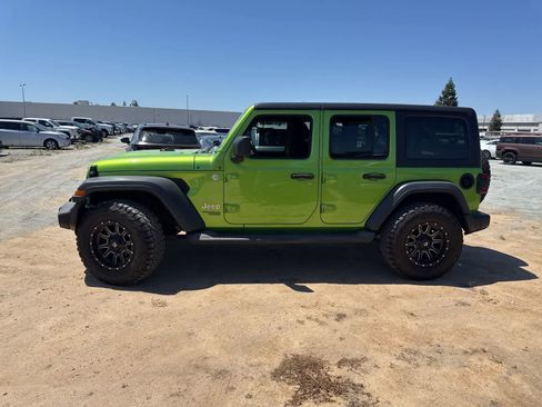 Used 2018 Jeep Wrangler Unlimited Sport S AWD/4WD image 8
