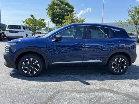 New 2026 Nissan Kicks SV w/ SV Premium Package AWD/4WD image 9