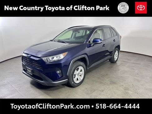 Used 2019 Toyota RAV4 XLE image 7