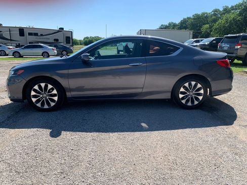 Used 2015 Honda Accord EX image 2