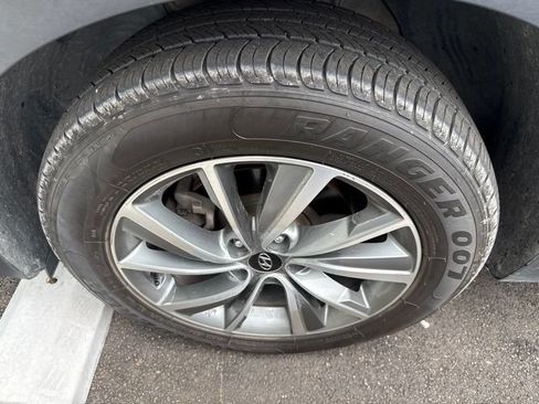 Used 2019 Hyundai Santa Fe AWD image 12