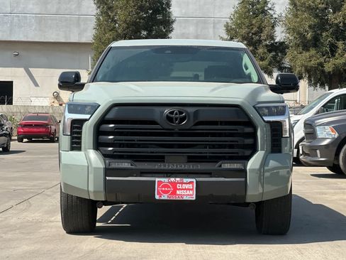 Used 2024 Toyota Tundra Limited AWD/4WD image 11