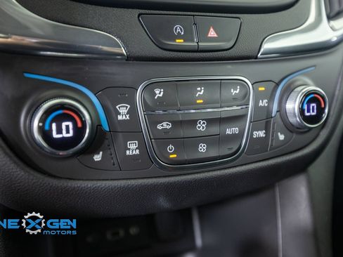 Used 2022 Chevrolet Equinox LT FWD image 20