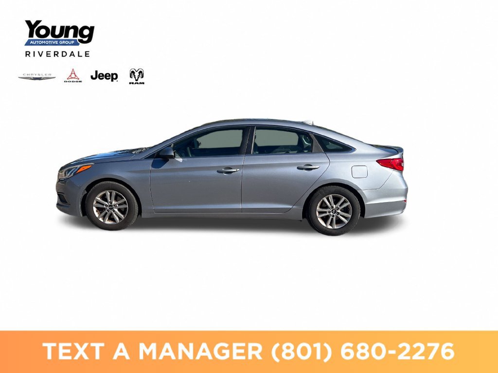 Used 2016 Hyundai Sonata SE FWD image 2