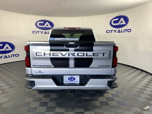 Used 2021 Chevrolet Silverado 1500 Custom w/ Rally Edition AWD/4WD image 4