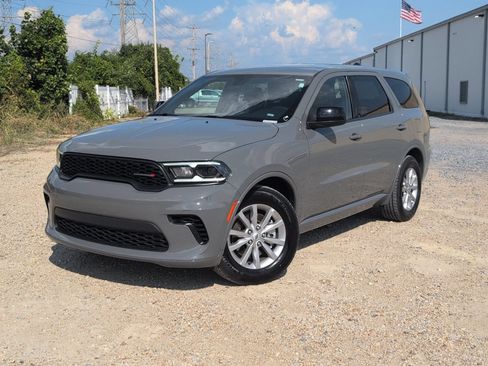 Used 2025 Dodge Durango GT RWD image 1