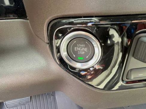 Used 2026 Chevrolet Silverado 1500 LT AWD/4WD image 10