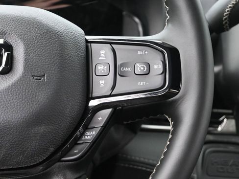 New 2026 RAM 2500 Limited AWD/4WD image 29