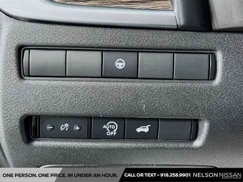 Certified 2025 Nissan Rogue Platinum AWD/4WD image 10