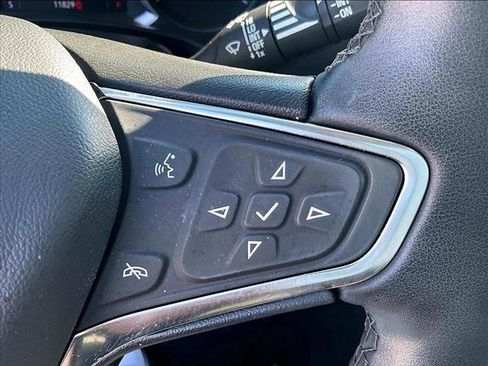 Used 2024 Chevrolet Equinox LT FWD image 20