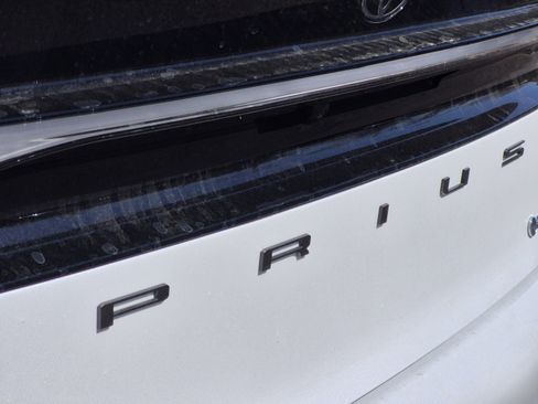 New 2026 Toyota Prius XSE image 10