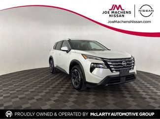 Used 2025 Nissan Rogue SV video 1