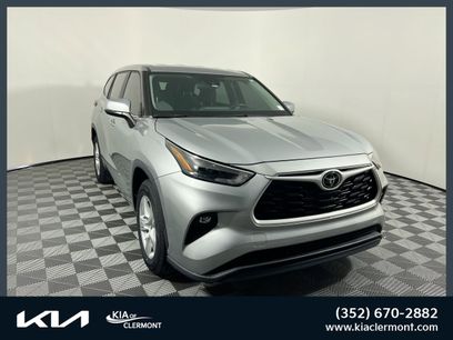 Used 2023 Toyota Highlander LE