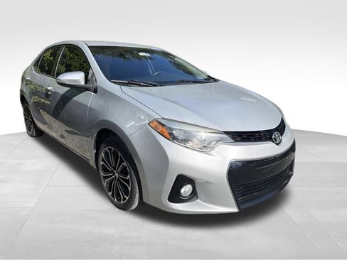Used 2015 Toyota Corolla S FWD image 2