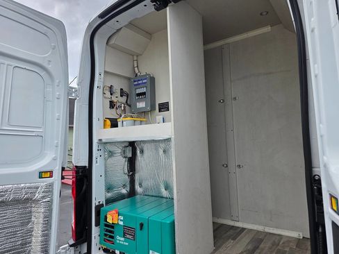 Used 2020 Ford Transit 350 148 High Roof Extended image 22