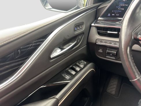 Used 2022 Cadillac Escalade Sport w/ Touring Package AWD/4WD image 25
