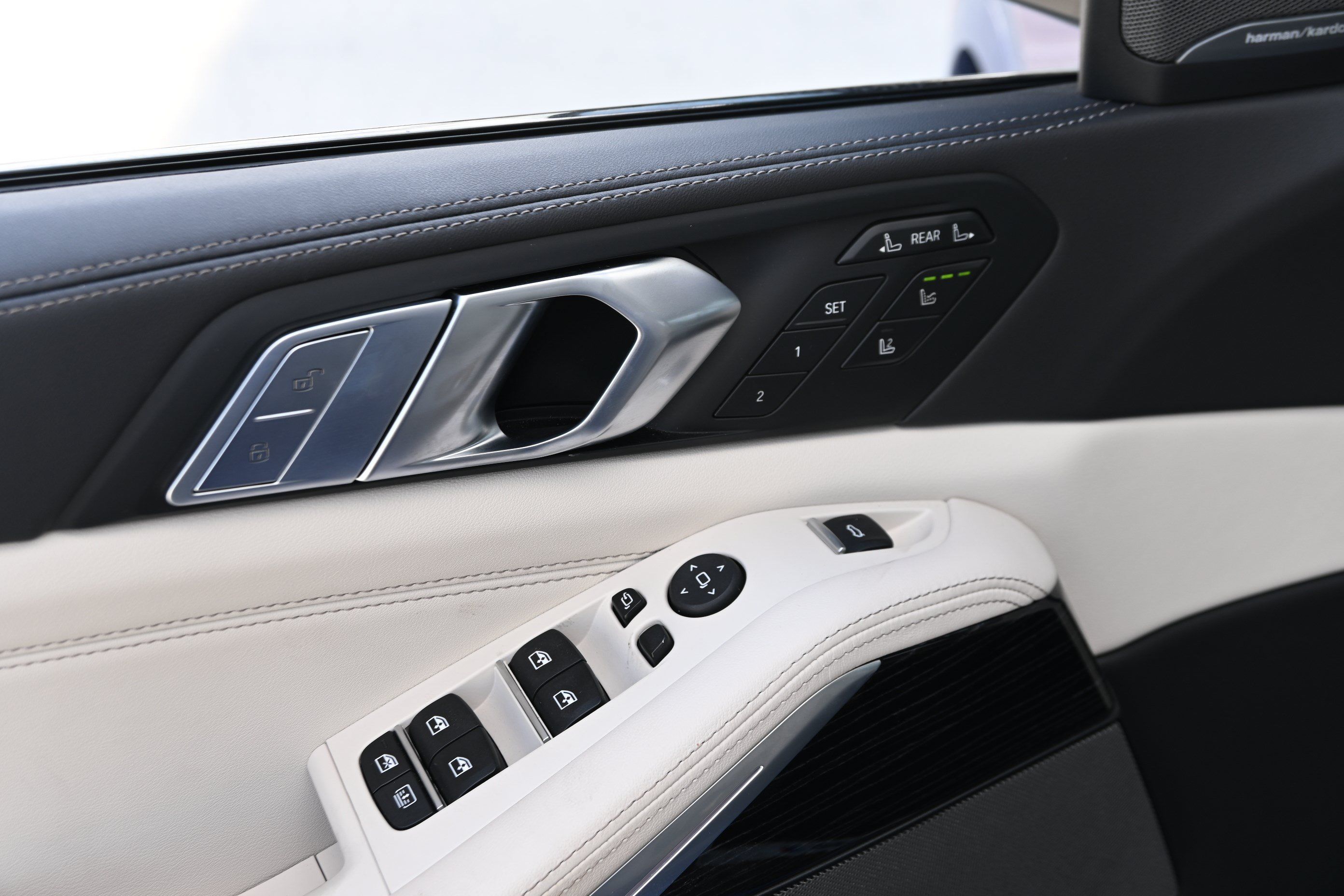 Certified 2026 BMW X7 M60i AWD/4WD image 29
