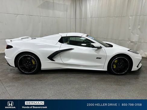 Used 2023 Chevrolet Corvette Stingray Premium Conv w/ Z51 Performance Package image 10