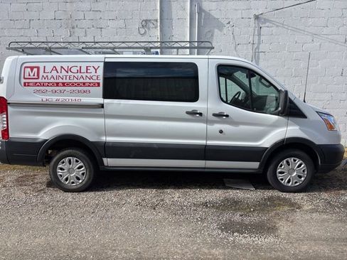 Used 2019 Ford Transit 250 130 Low Roof w/ Exterior Upgrade Package image 9