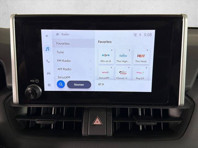 Used 2024 Toyota RAV4 LE FWD image 28